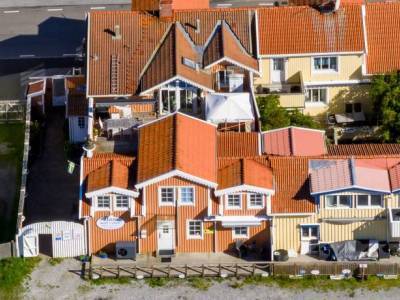 Hus 14rum Grebbestad/ Bohusl&auml;n Tanums kommun Nedre l&aring;nggatan 39