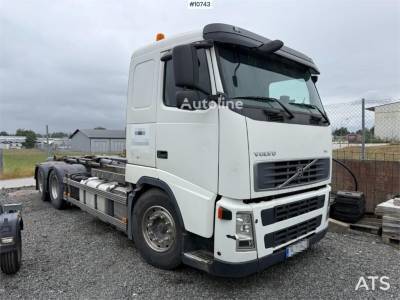 Volvo FH440 6x2 Truck with Loader